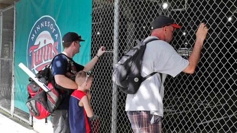 Limited number of fans allowed in Hammond Stadium during Twins