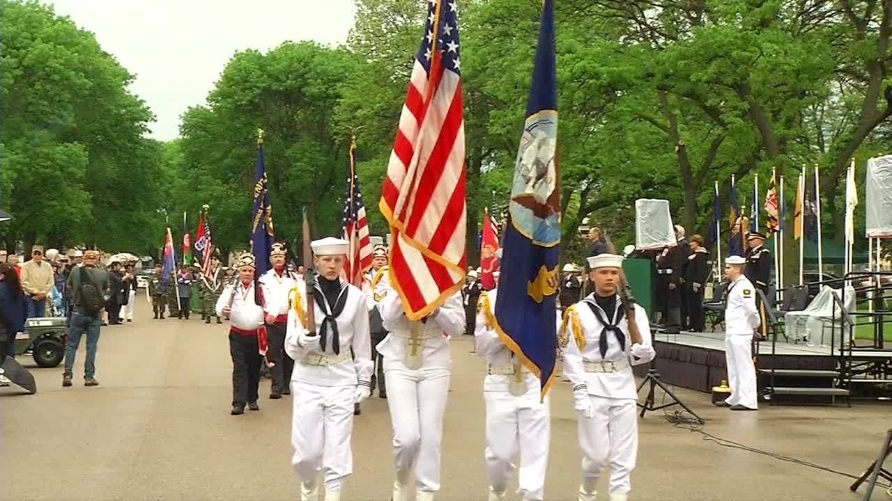 Fallen heroes honored in person again at Fort Snelling Memorial Day