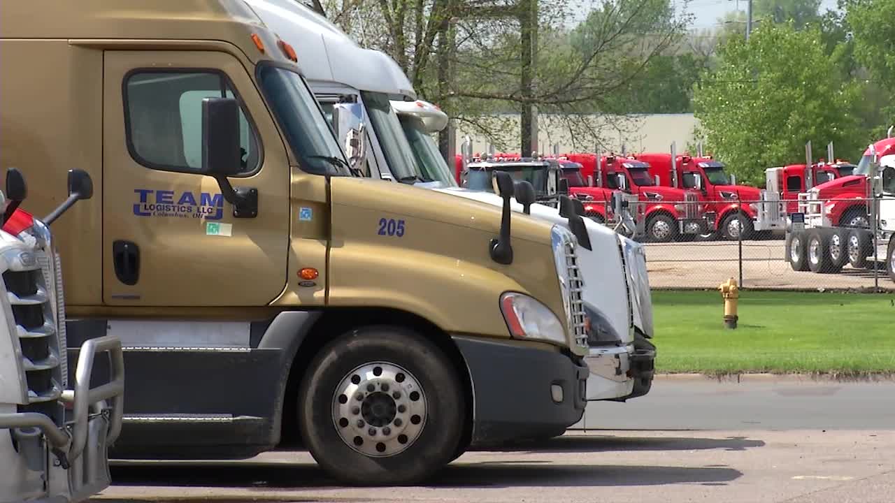 Minnesota trucking industry fears lack of drivers could put strain on logistics