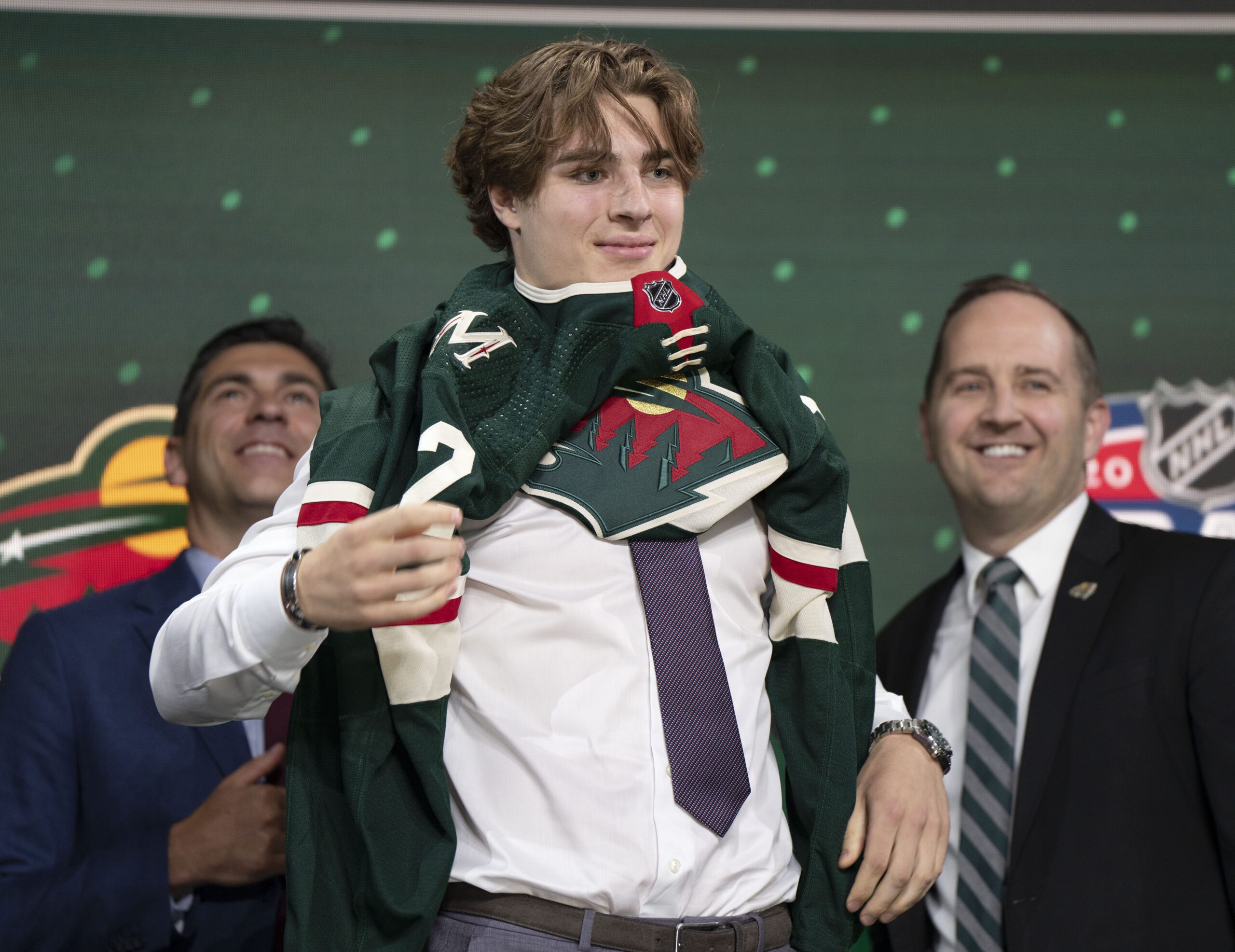 Wild select winger Liam Ohgren with 19th pick in 1st round of NHL Draft