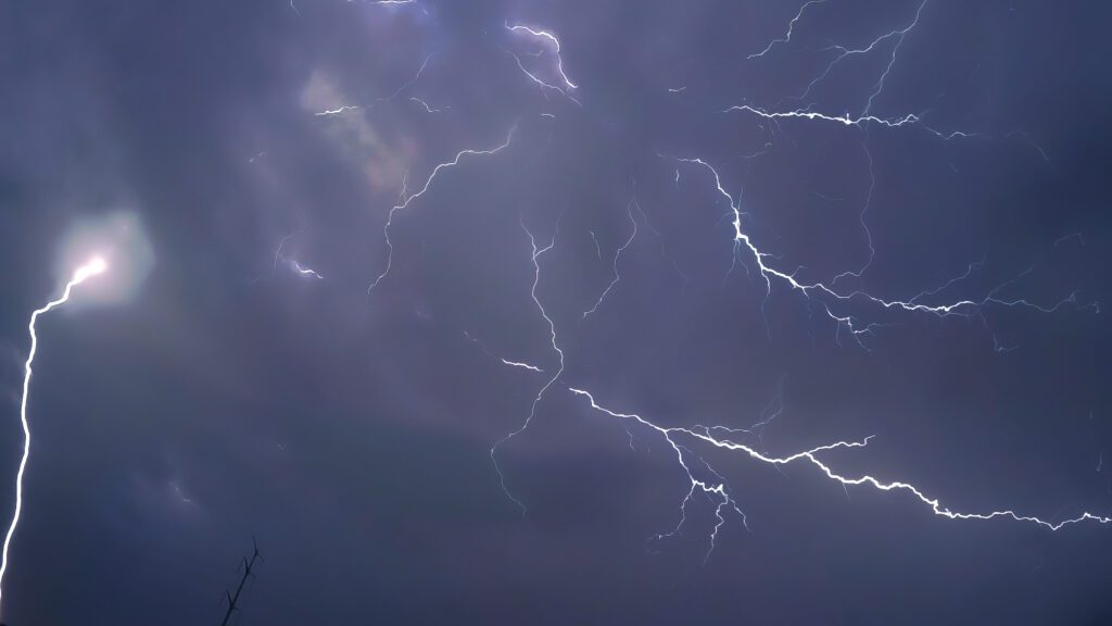 PHOTOS: NWS confirms 5 metro area tornadoes Saturday, spotters report 1 ...