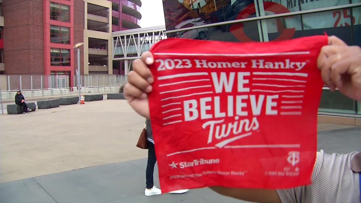 Minnesota Twins unveil 2023 Homer Hanky after clinching AL Central