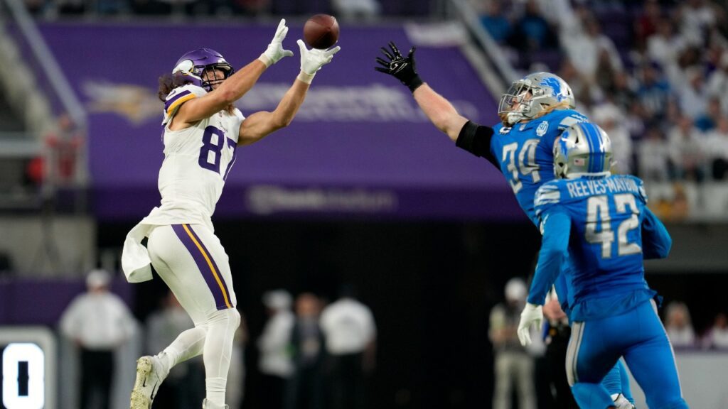 Vikings Tight End T.J. Hockenson Out With Season-ending Injury - KSTP ...