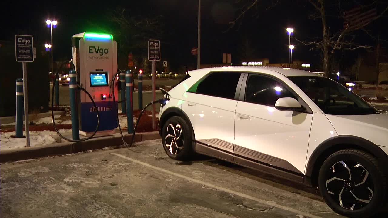 Icy Roadblocks: Electric Vehicle Owners Face Winter Driving Issues