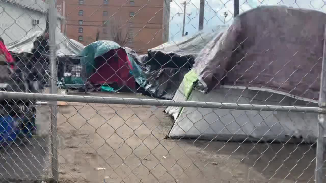 Minneapolis clears homeless encampment in Phillips West neighborhood