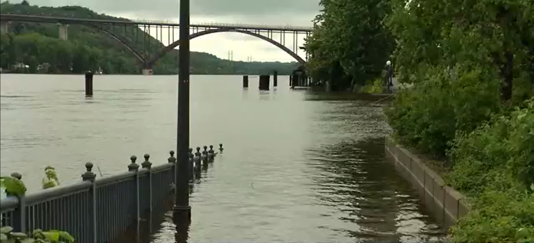 As Mississippi levels rise, so do concerns by river users