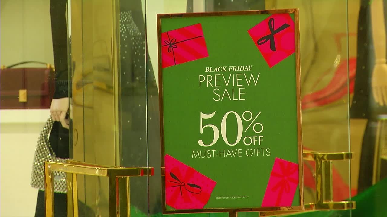 Condensed holiday shopping season could yield ‘aggressive’ deals