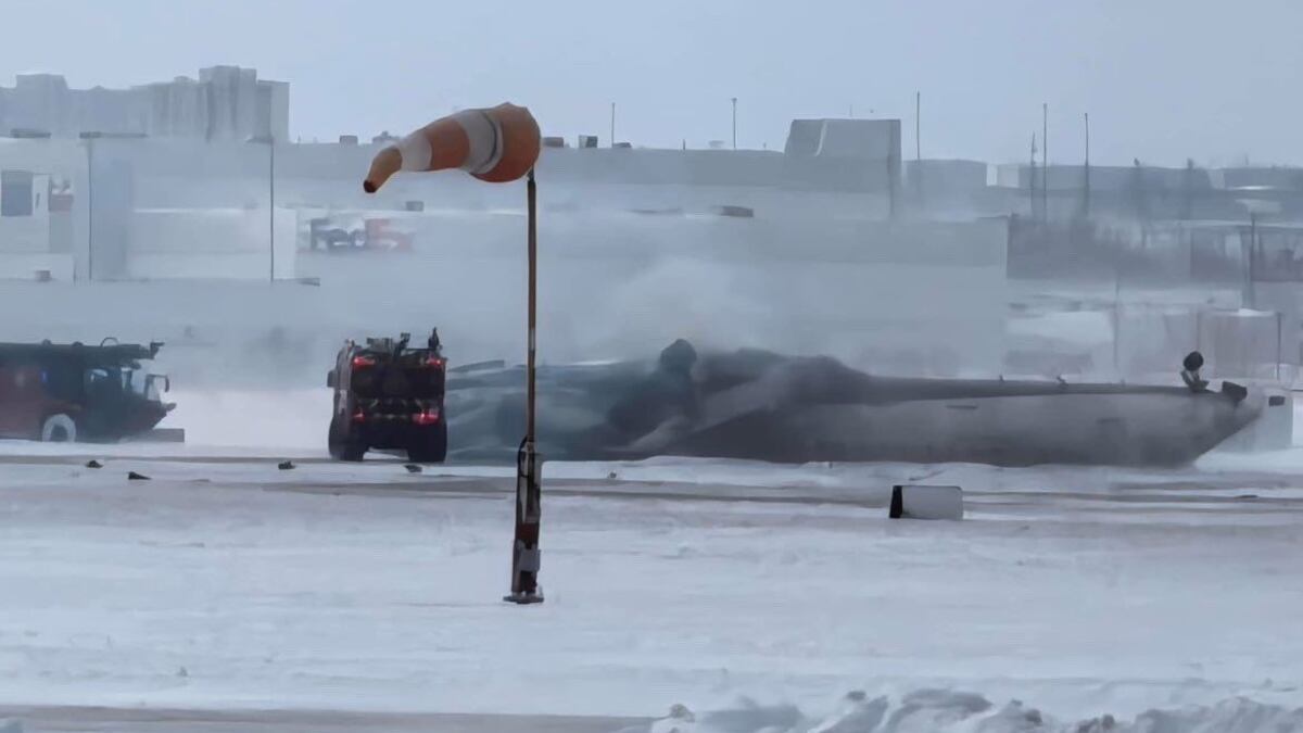 Several injured after Delta plane that departed from MSP crashes in